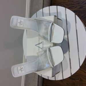 VINTAGE Ann Klein Hi Heel Clear Vinyl Slide 8M